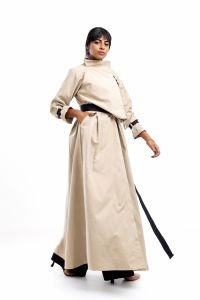 Home elegance in arc trench dress